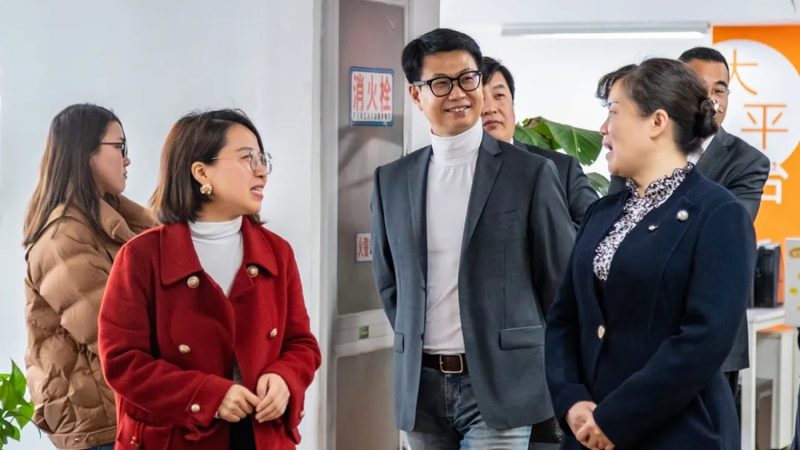 直播传媒公司运营模式解析：揭秘成功背后的秘诀